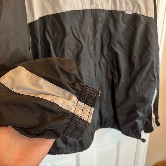 Adidas black and grey windbreaker (L) - Picture 4 of 8